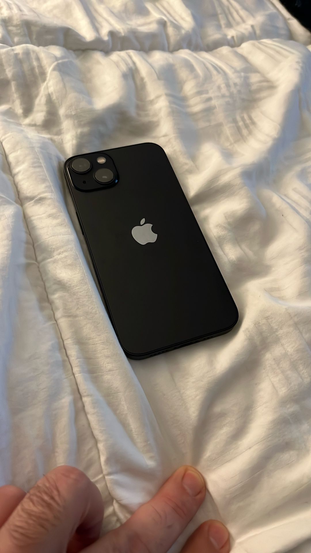 Iphone 13 128gb mint under warranty