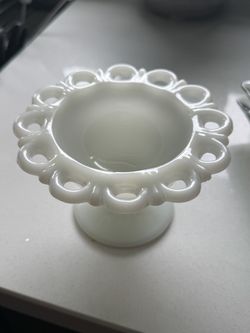 Vintage Anchor Hocking  milk glass pedestal compote/candy dish