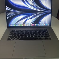 Apple MacBook PRO (16 INCH) -16 GB Ram 512 Storage NEW condition 