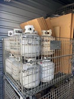 20 lbs propane tank 3/4 full 5 gallon