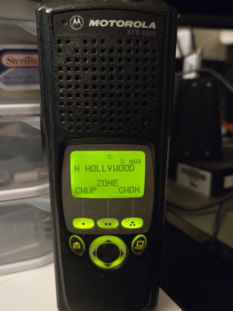 Motorola XTS 5000 Police Scanner Radio w/ LAPD LASD LAFD LBPD