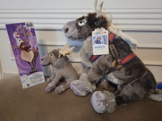 Build-A-Bear Workshop Disney Frozen II Sven Plush Bundle
