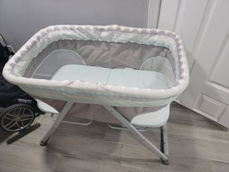 Ingenuity Foldaway Rocking Bassinet - Juniper - Portable Folding Rocking Bassinet