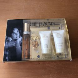 Elizabeth Taylor White Diamonds 4 Pc Gift Set - NEW.  