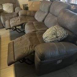 Recliner Sofa’s 