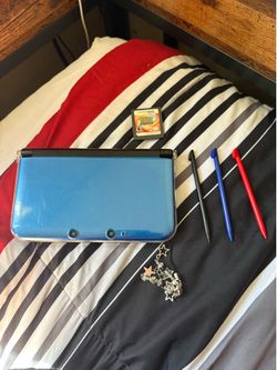 Nintendo 3ds XL blue