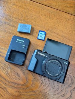 Canon G7X Mark II Camera