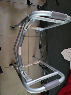 NEW ADJUSTABLE FOLDING ALUMINUM WALKER WITH DUAL HAND GRIPS