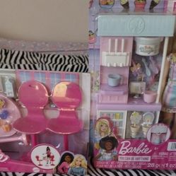 Barbie Ice Cream Shop & Barbie Table And Chairs 