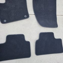 2024 Volvo XC40 OEM floor mats