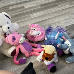 Lot Of 25 Plus Stuffed Animals Tummy Stuffers