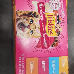 Purina Friskies Surfin & Turfin Prime Filets Wet Cat Food Variety Pack