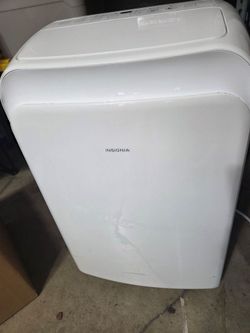 LIKE NEW Insignia Portable AC