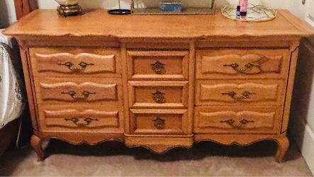 Drawer dresser