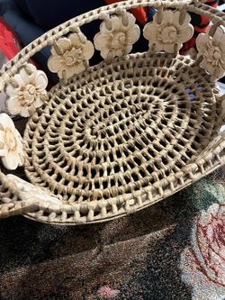 Wicker /Ceramic Basket (Deluxe). 