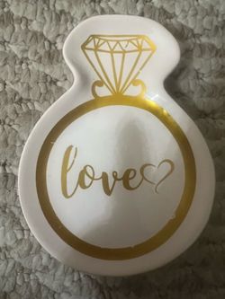 Love Engagement Ring Trinket Tray, White/Gold