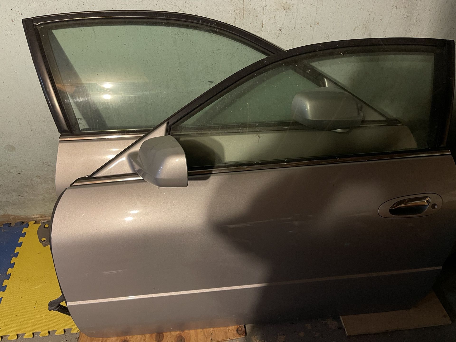 2001 Acura CL Silver Passenger And Driver  Doors