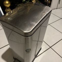 Trash Can