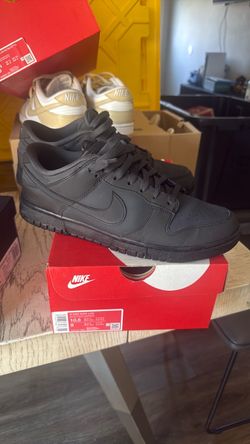 Nike dunks low