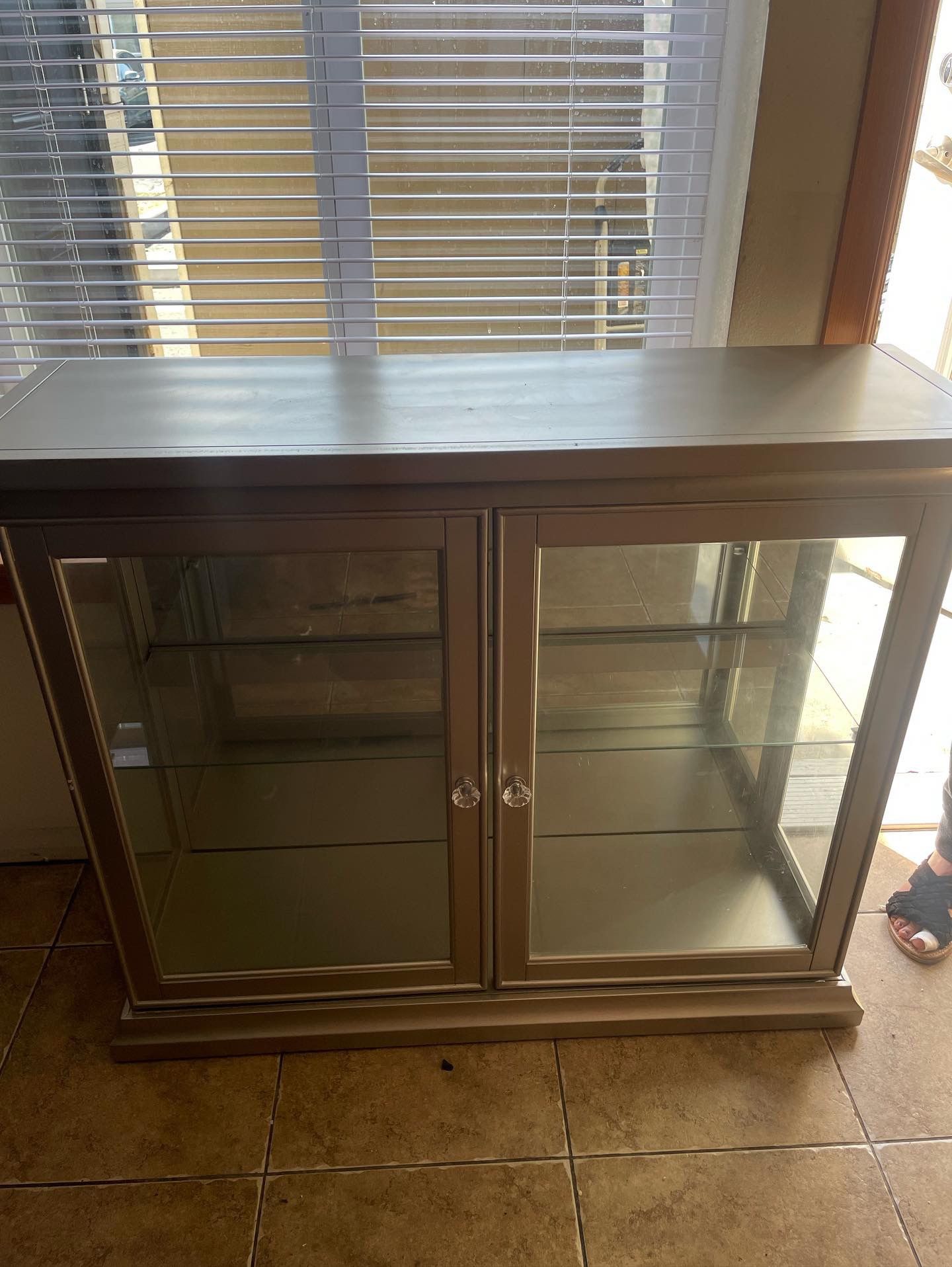 Luxury Glass Cabinet
