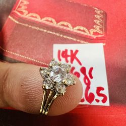 14K Solid Gold Wedding Ring CUBIC ZIRCONIUM STONES 3.6Gr Size 6.5