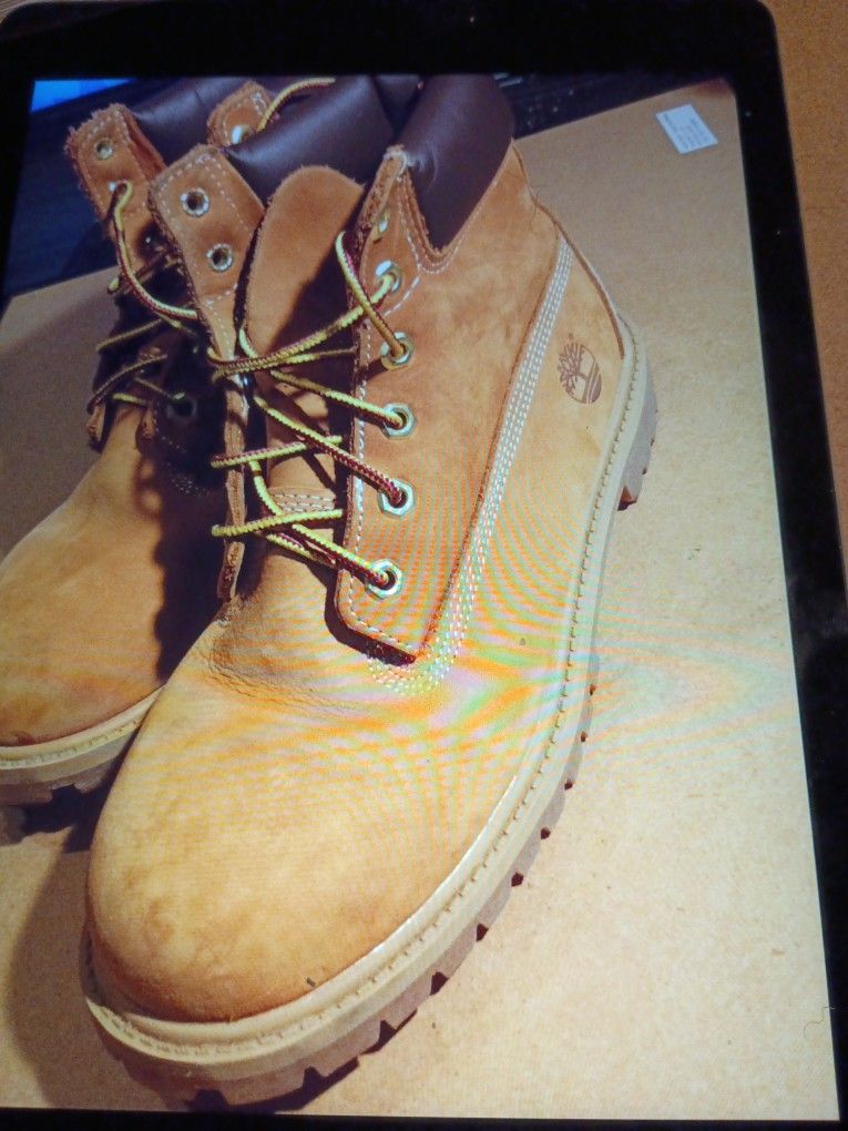 TIMBERLAND BOOTS SIZE 6M