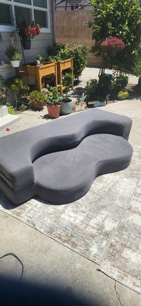 Couch/bed