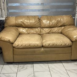Ámbar Leather  Sofa