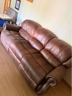 Recliner sofa