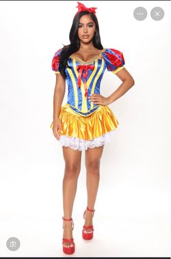 Snow White costume