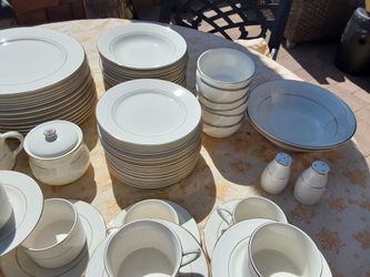White Porcelain Dinnerware Set with Gold Trim
