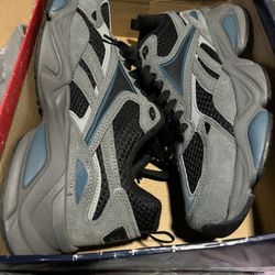 Reebok Charge (Size 13)