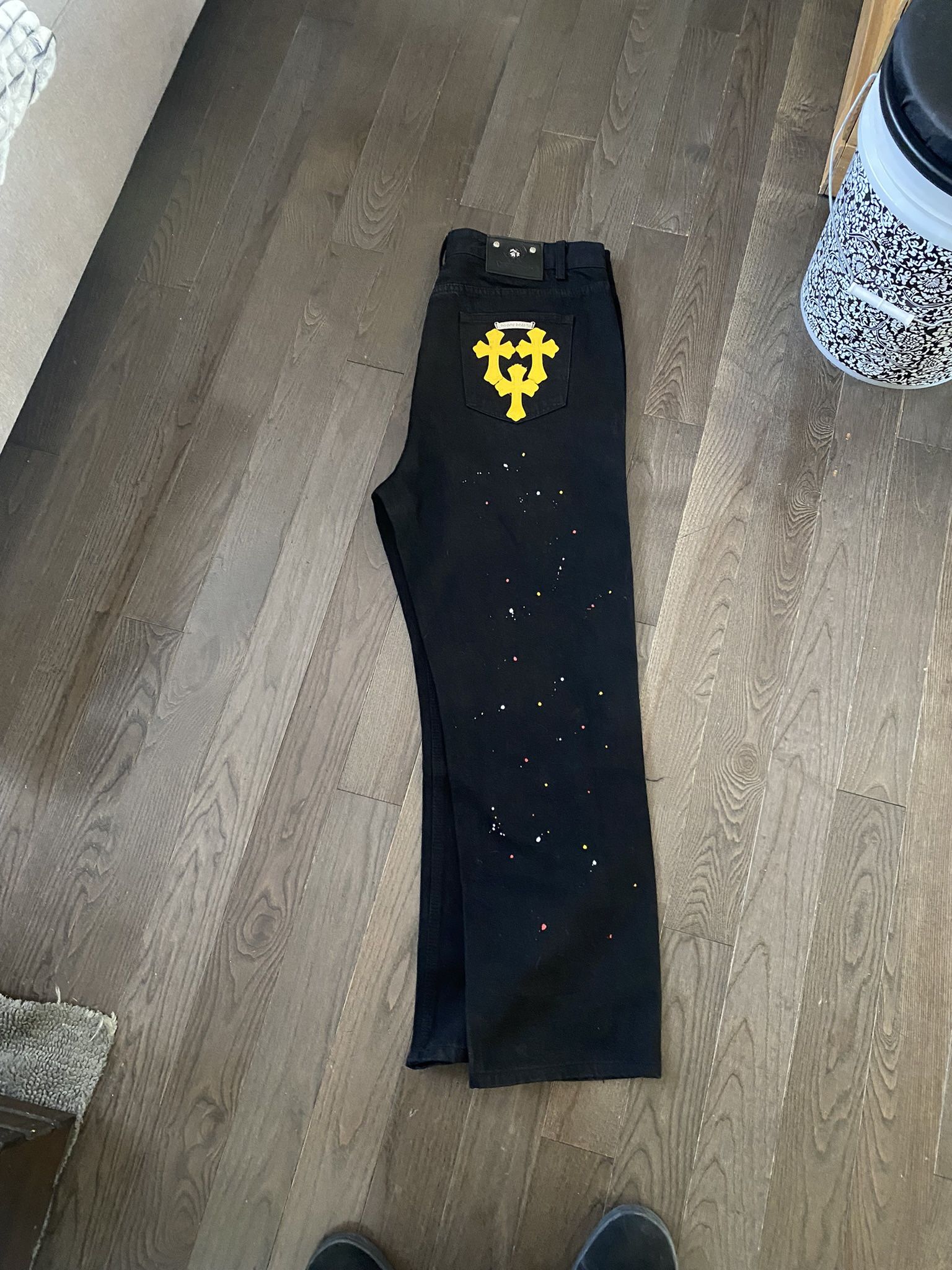 Men’s chrome heart paint splatter jeans