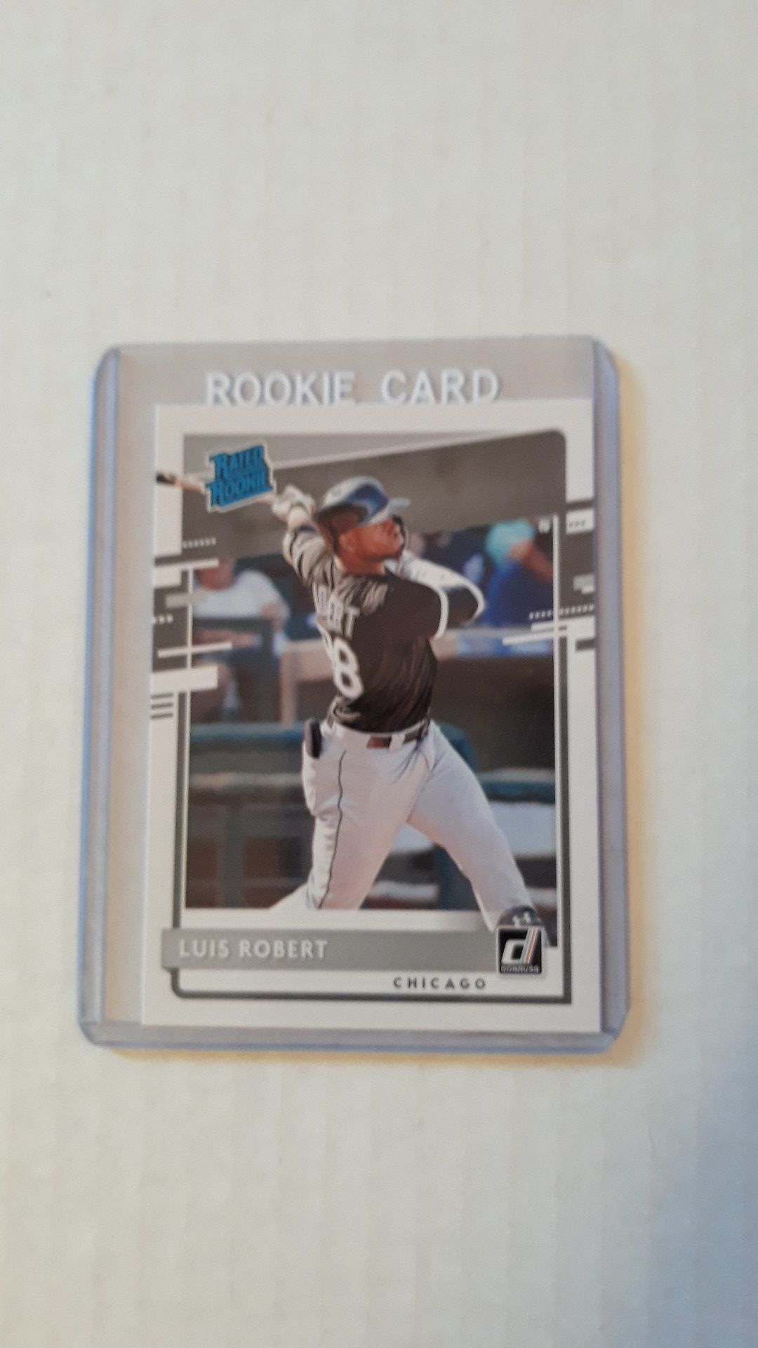 2020 Donruss Luis Robert RC.