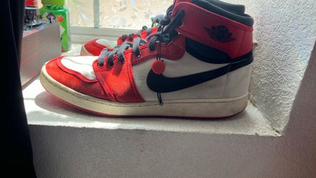 pairs of jordan’s, slightly used, barely broken in