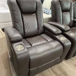POWER HEADREST FOOTREST RECLINER ON SALE BOGO BUY 1 GET ONE FREE ENDS 11/30!!!***