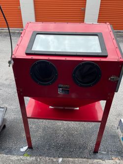 Sandblaster cabinet