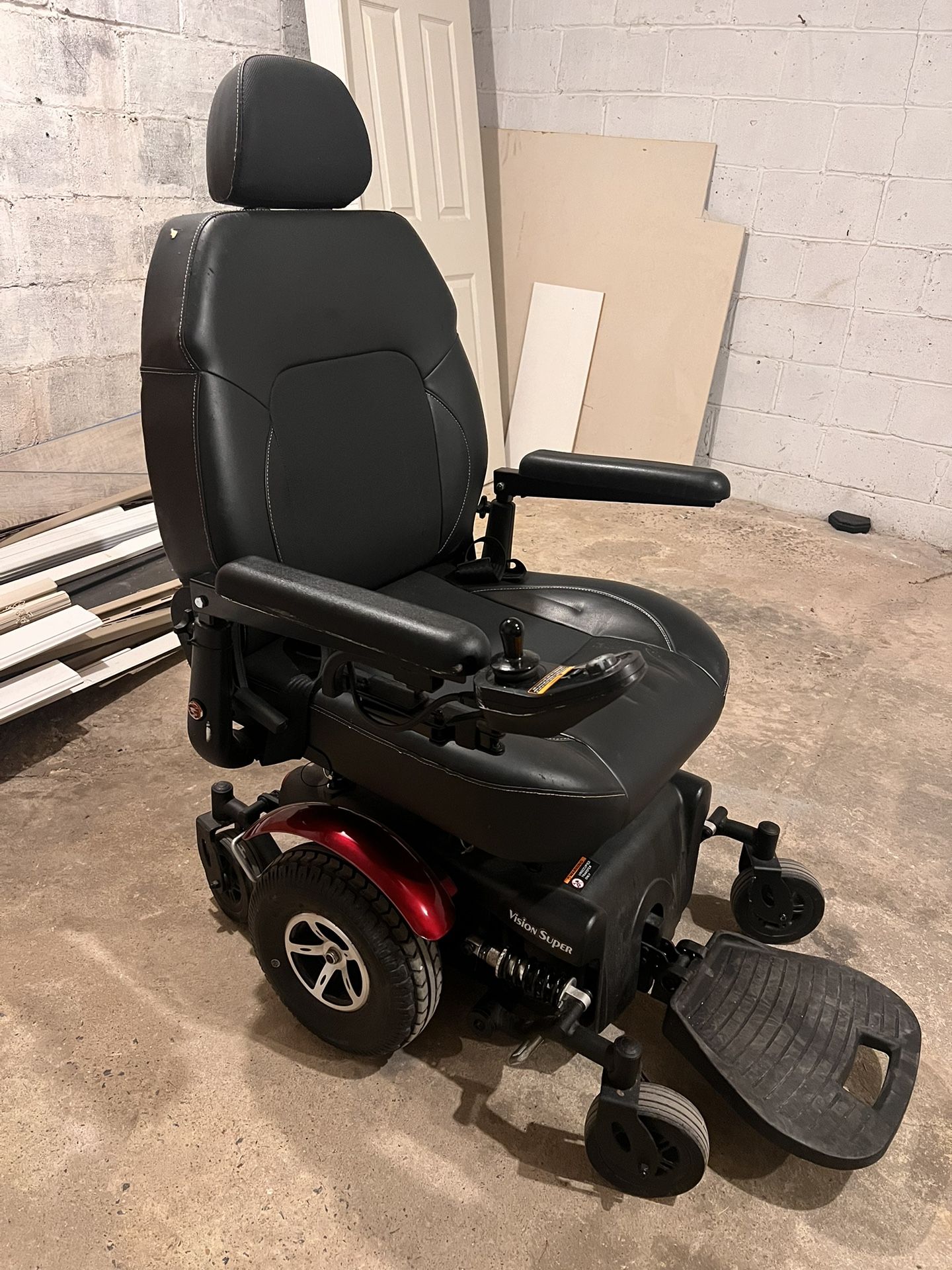 Merits P327 Electric Wheelchair