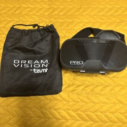 Tzumi Dream Vision Pro Virtual Reality Smartphone VR Headset Black w/ Carry Bag