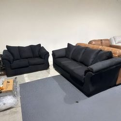 Darcy Black Living Room Set