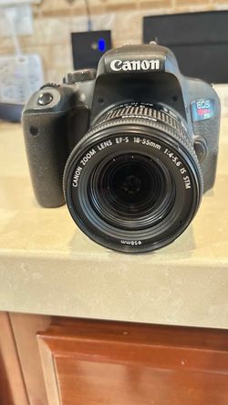 Canon EOS Rebel T7i DSLR Camera – Near-New Condition – 18-55mm Zoom Lens