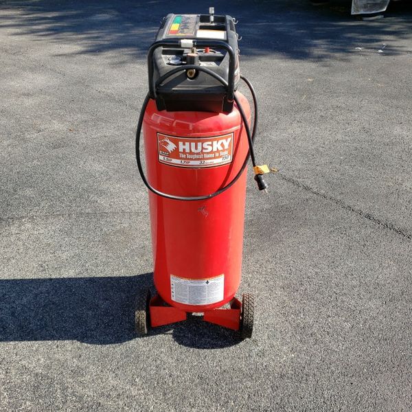 Husky 32 Gallon Air Compressor for Sale in Lake Placid, FL OfferUp
