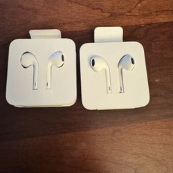 Apple Wired Headphones - New