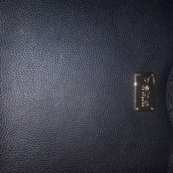 Large Assortment Of Purses $4 Each Leather Ones Are $12.