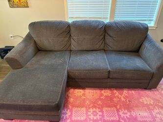 Chenille couch with pullout bed
