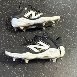 Men’s Size 10.5 Metal Baseball Cleats New Balance