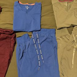 Women’s Scrubs