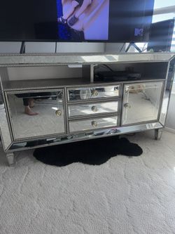 TV Stand Mirrored