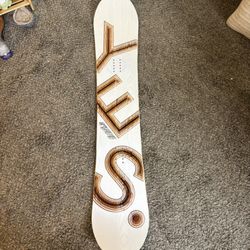 Yes “Basic” Snowboard 20/20 158 CM