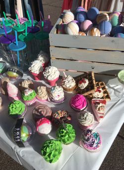 Bath bombs $1-$5